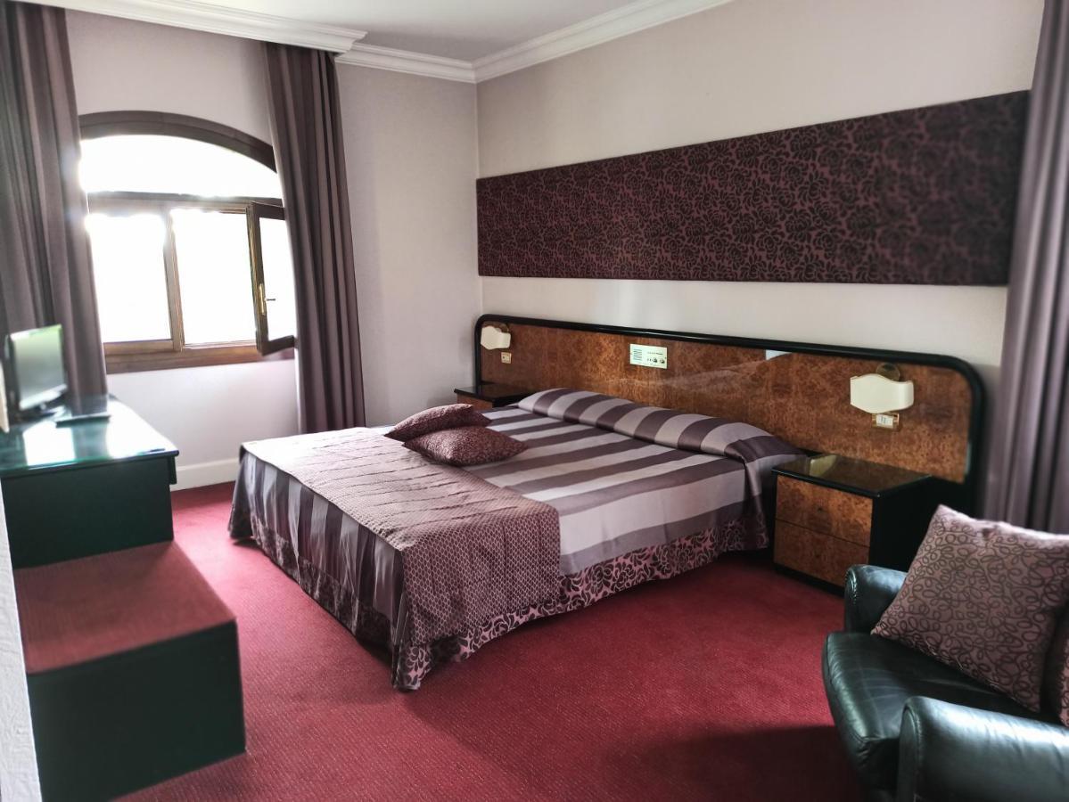 Hotel Villa Regina Margherita Rovigo Bagian luar foto