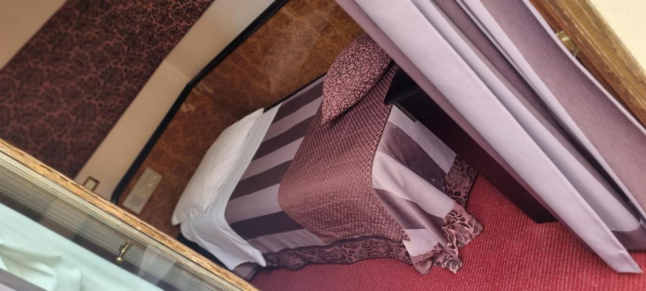 Hotel Villa Regina Margherita Rovigo Bagian luar foto
