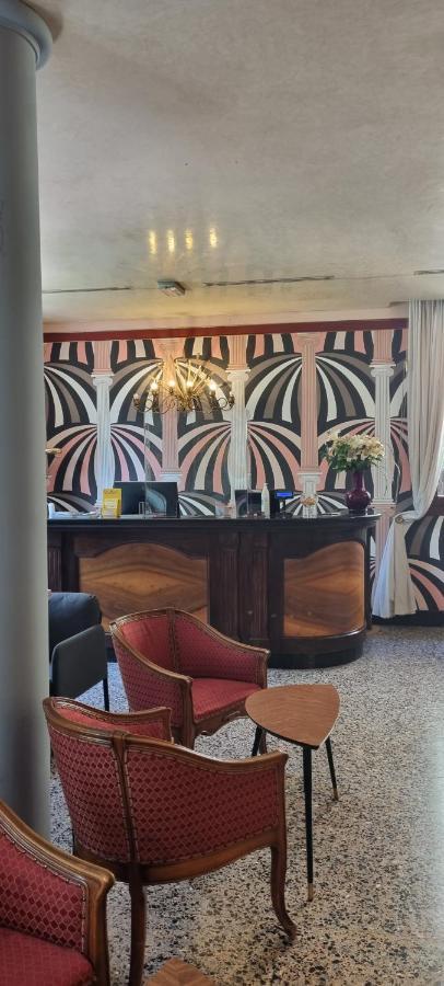 Hotel Villa Regina Margherita Rovigo Bagian luar foto